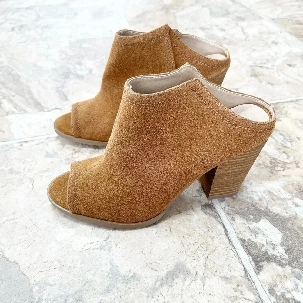Restricted West Bay Open Toe Booties Whiskey Block Heel Size 7.5 NWT